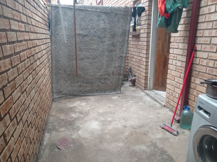 3 Bedroom Property for Sale in Rustenburg Central North West